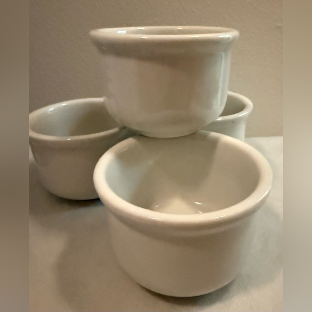 4 Cordon Bleu Bia Soufflé Ramekin Bowls. 4 5/8” x 3.25”